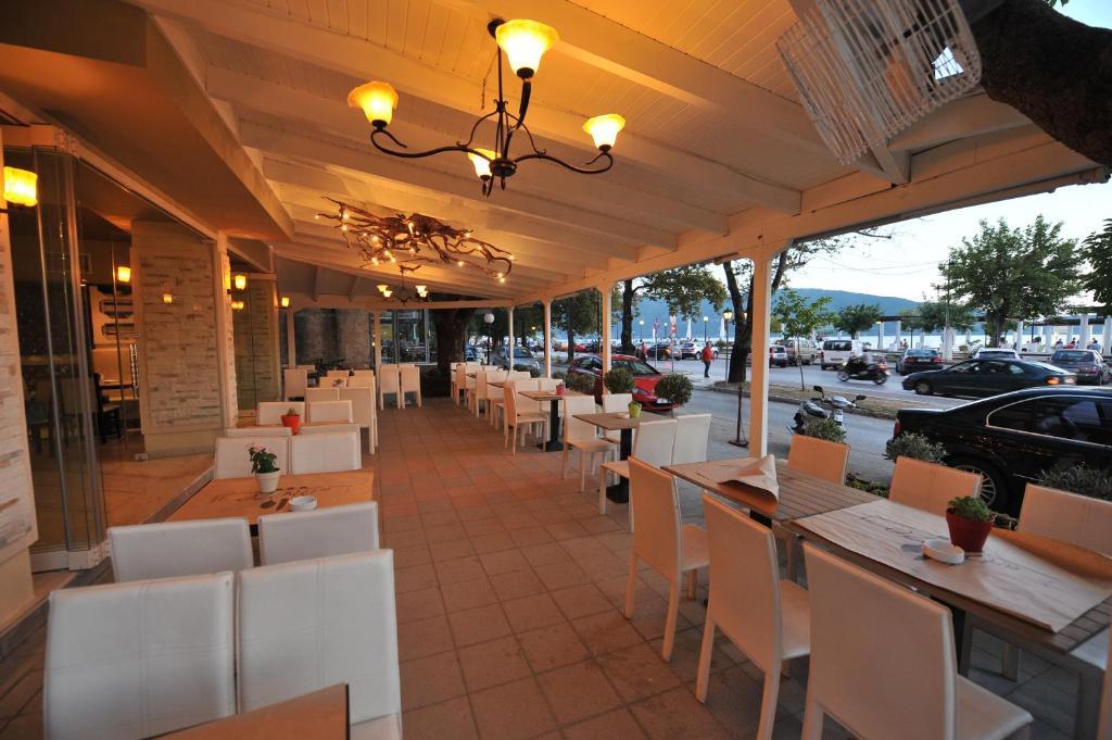El Greco Hotel Игуменица Екстериор снимка